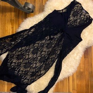 Shellor Clothing, LACE COVERUP